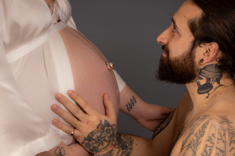 bisous sur le ventre