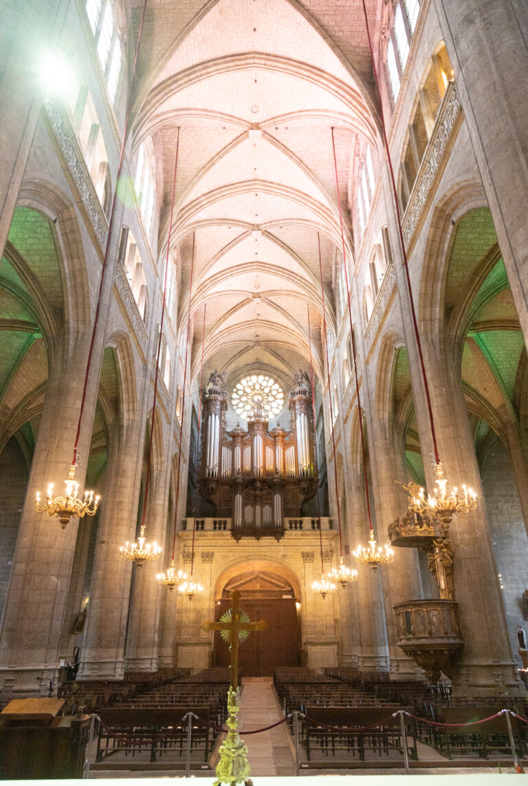 photos de Baptême dans le Gers coeur de la cathédrale d'auch
