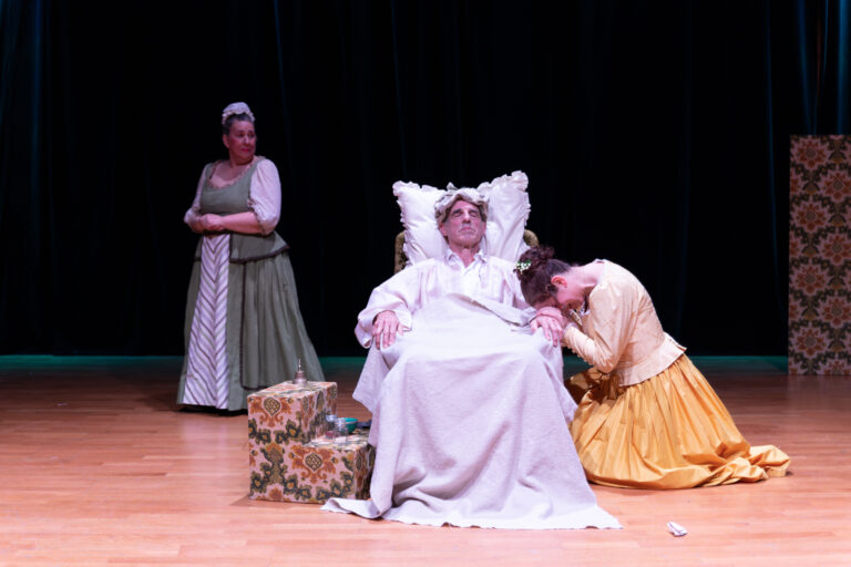 Le malade imaginaire par l'atelier théâtre de mauvezin festival le printemps des sassafras
