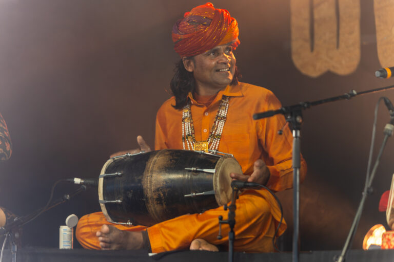 Bollywood Masala Orchestra Festival Welcome in Tziganie Seissan Gers