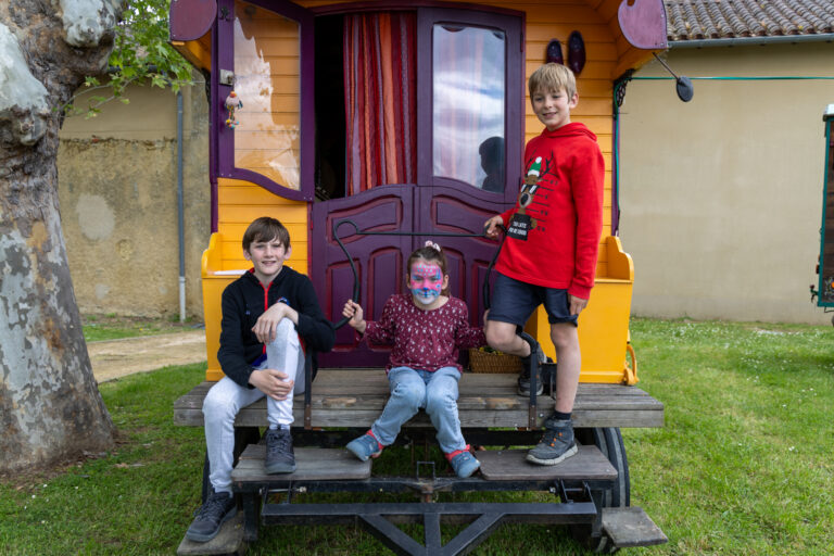 petite famille avril 2024