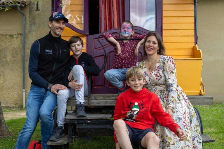 petite famille avril 2024