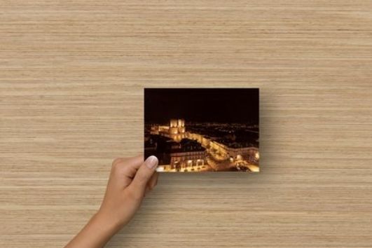 Carte postale de la cathédrale d’Auch de nuit vue du ciel depuis le manège Pulsion