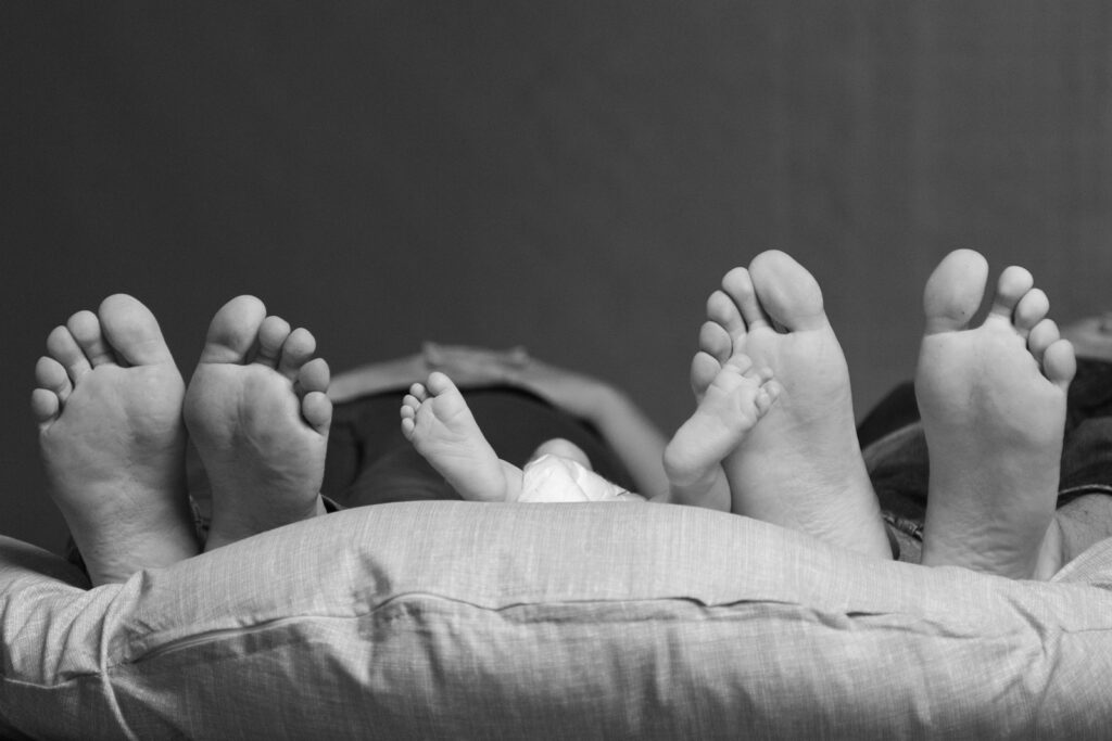 Photographe nouveau-né Auch - Petits pieds