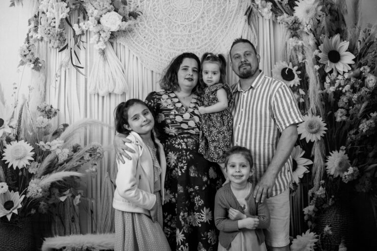 famille n&b studio Laure Geoffroy photographie