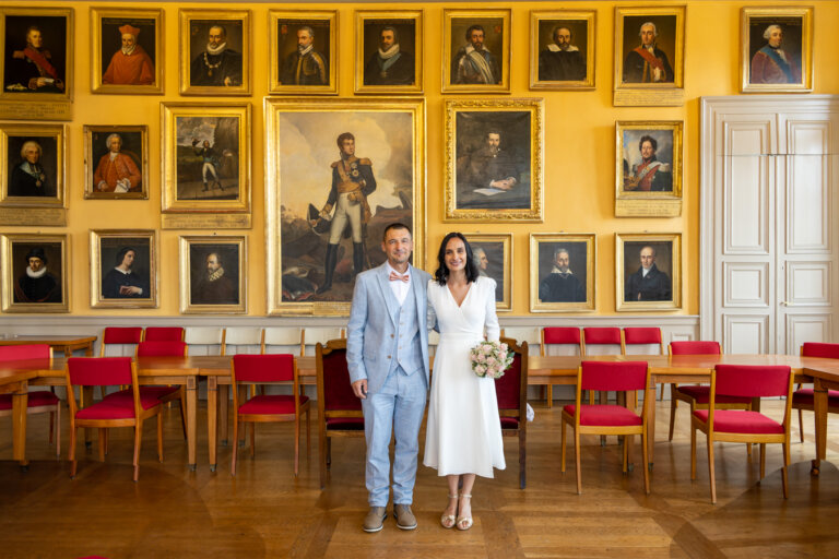 Portrait des mariés dans la salle des Illustres de la mairie d’Auch