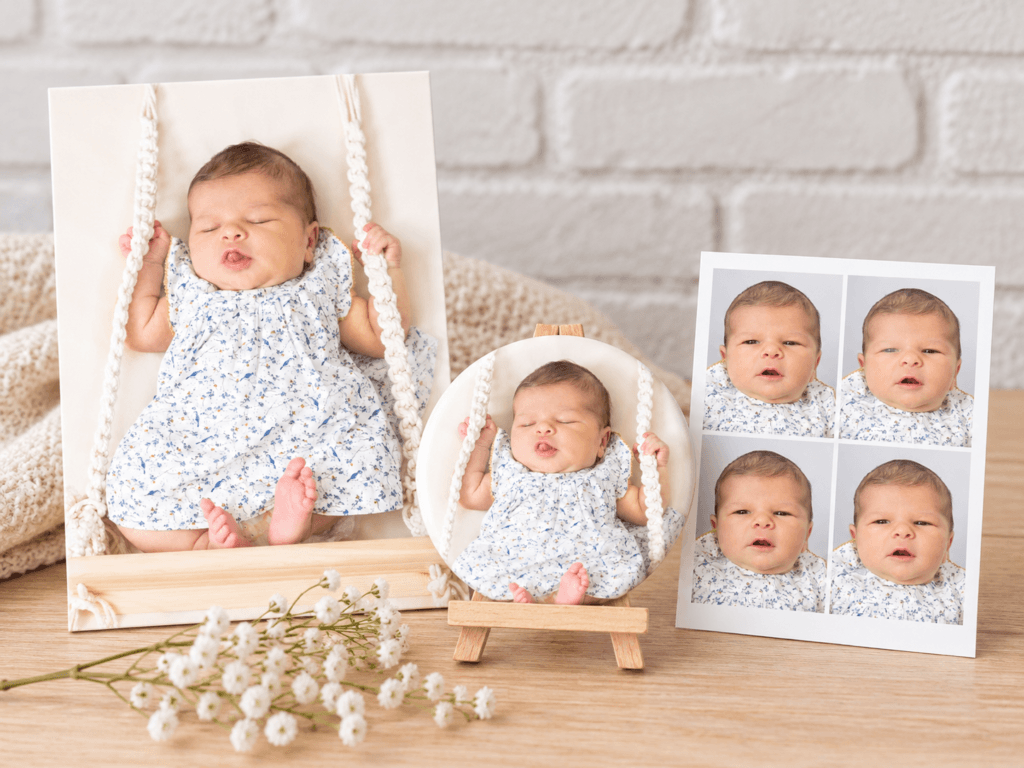 Présentation d’un tirage photo de bébé, d’un badge photo rond et d’une planche de photos d’identité bébé sur un décor doux avec gypsophile.